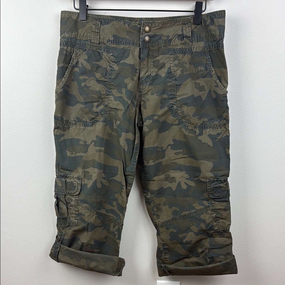 Sanctuary Women’s Camouflage Cargo Capris
